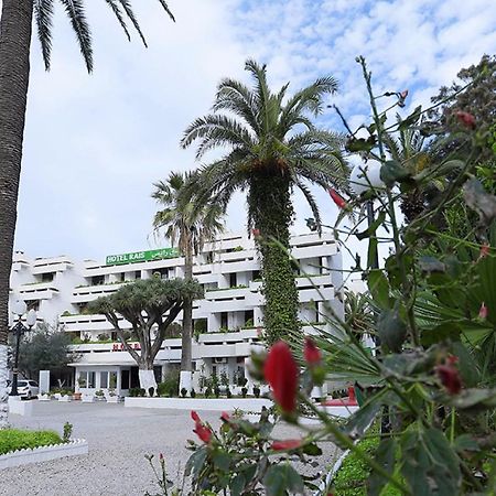 Rais Hotel Algiers Екстериор снимка